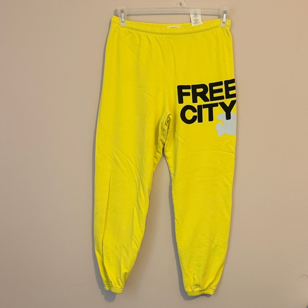 FREECITY Sweatpants in Glo Yellow,size XS